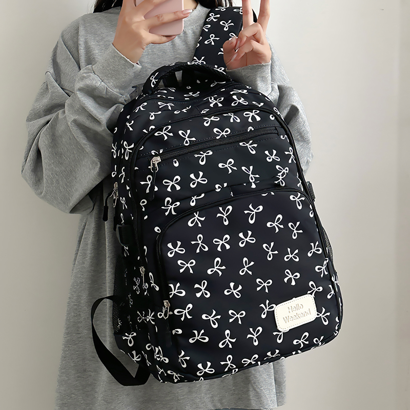 Sling Backpack Shoulder - Mochila com estampa de laço, 3